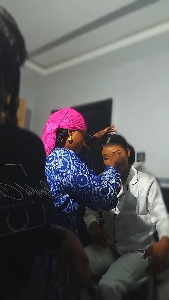 @Odunayo_ 💫