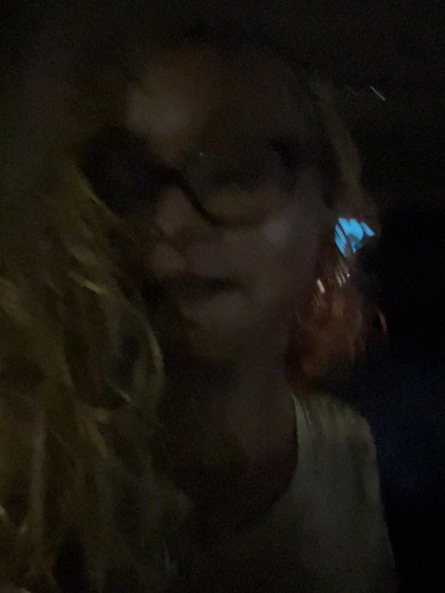 @𝑩 𝑹 𝑬 𝑬