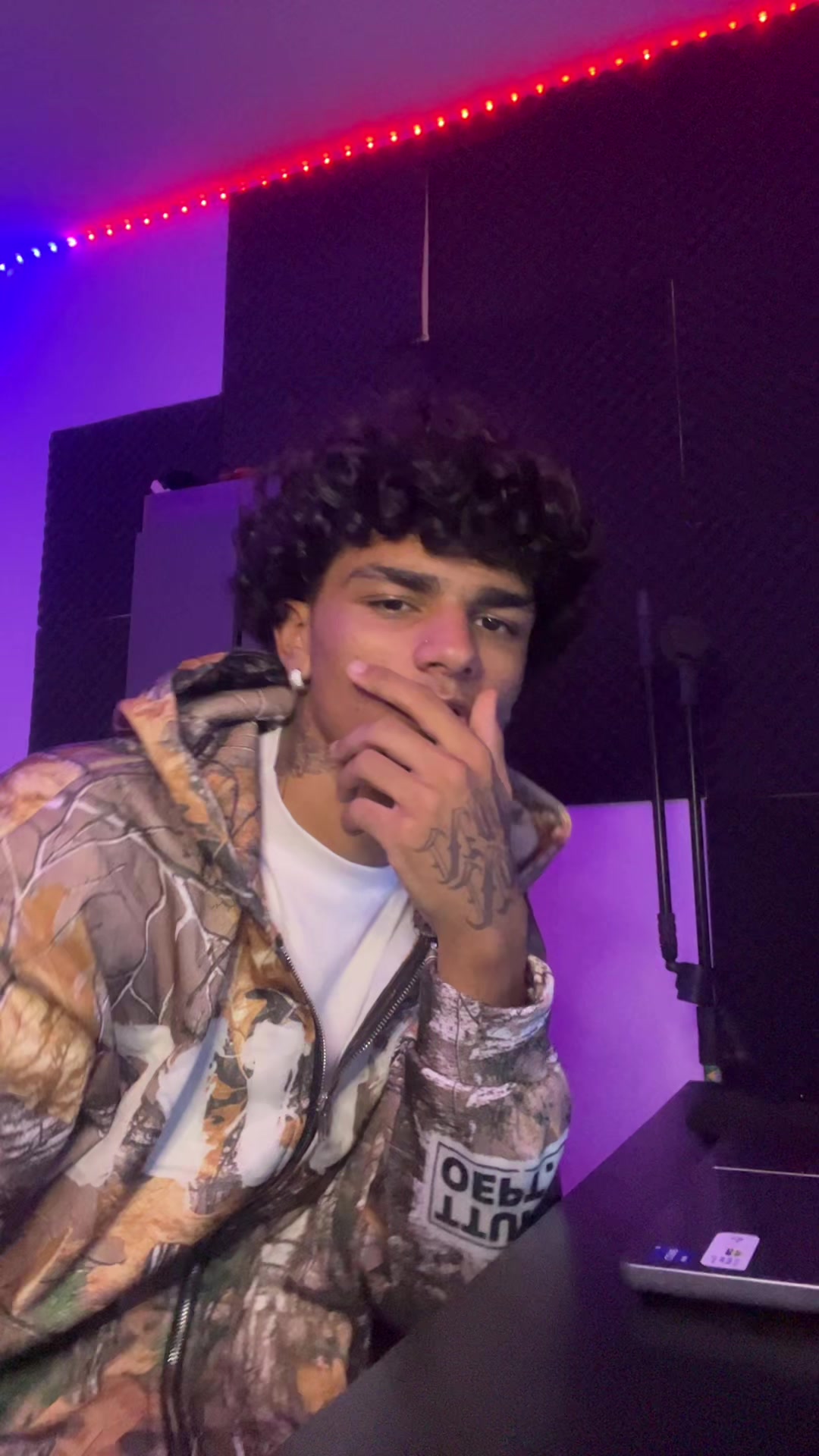 @ZackZin