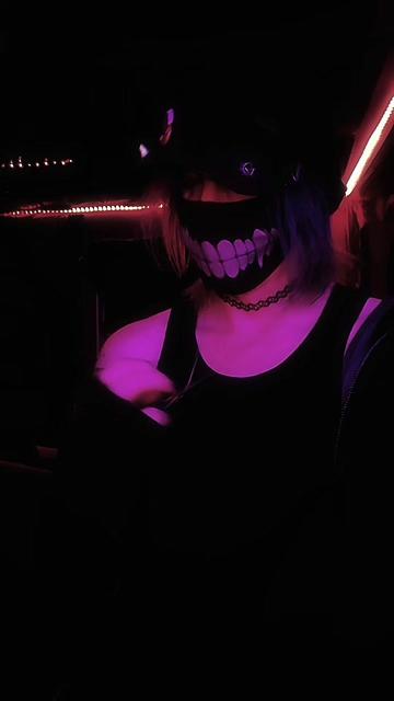 @☆ E҉C҉H҉O҉ ⛧ 🇨🇦