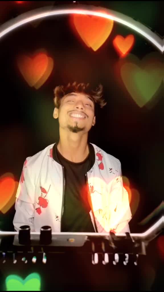 @Pøpïñg Jáñù khäñ🥰