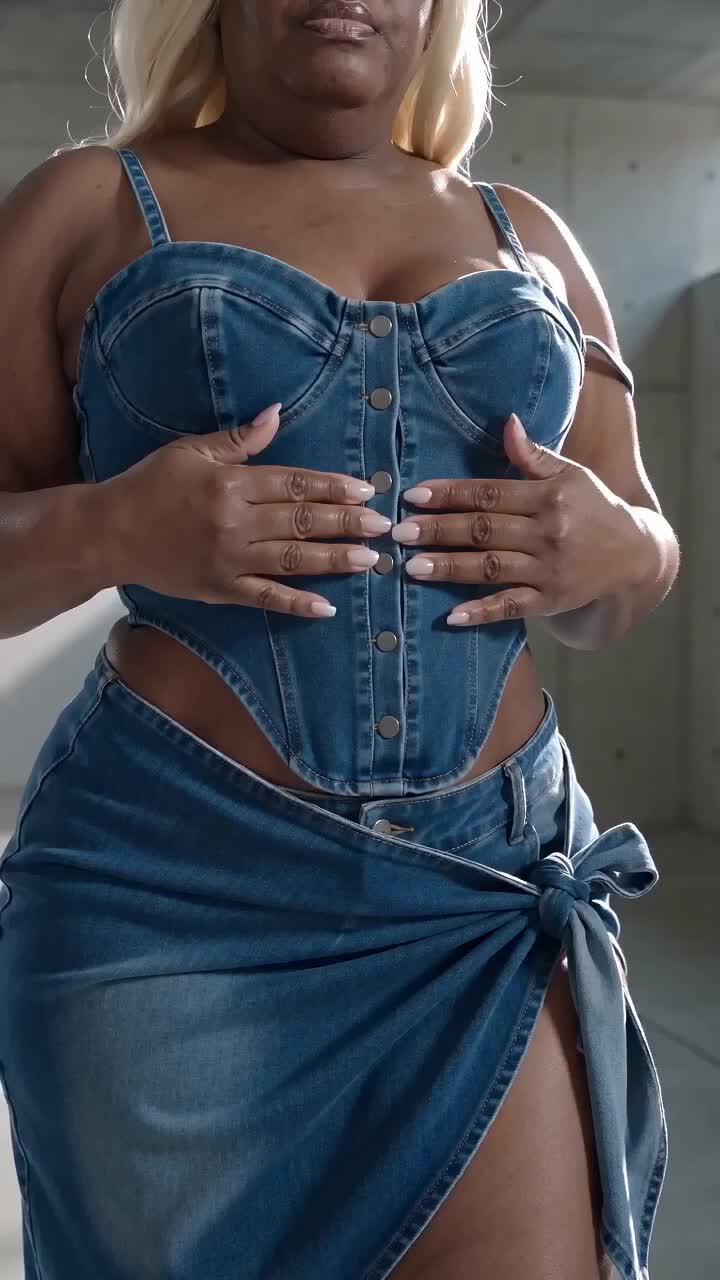 @ThickChic