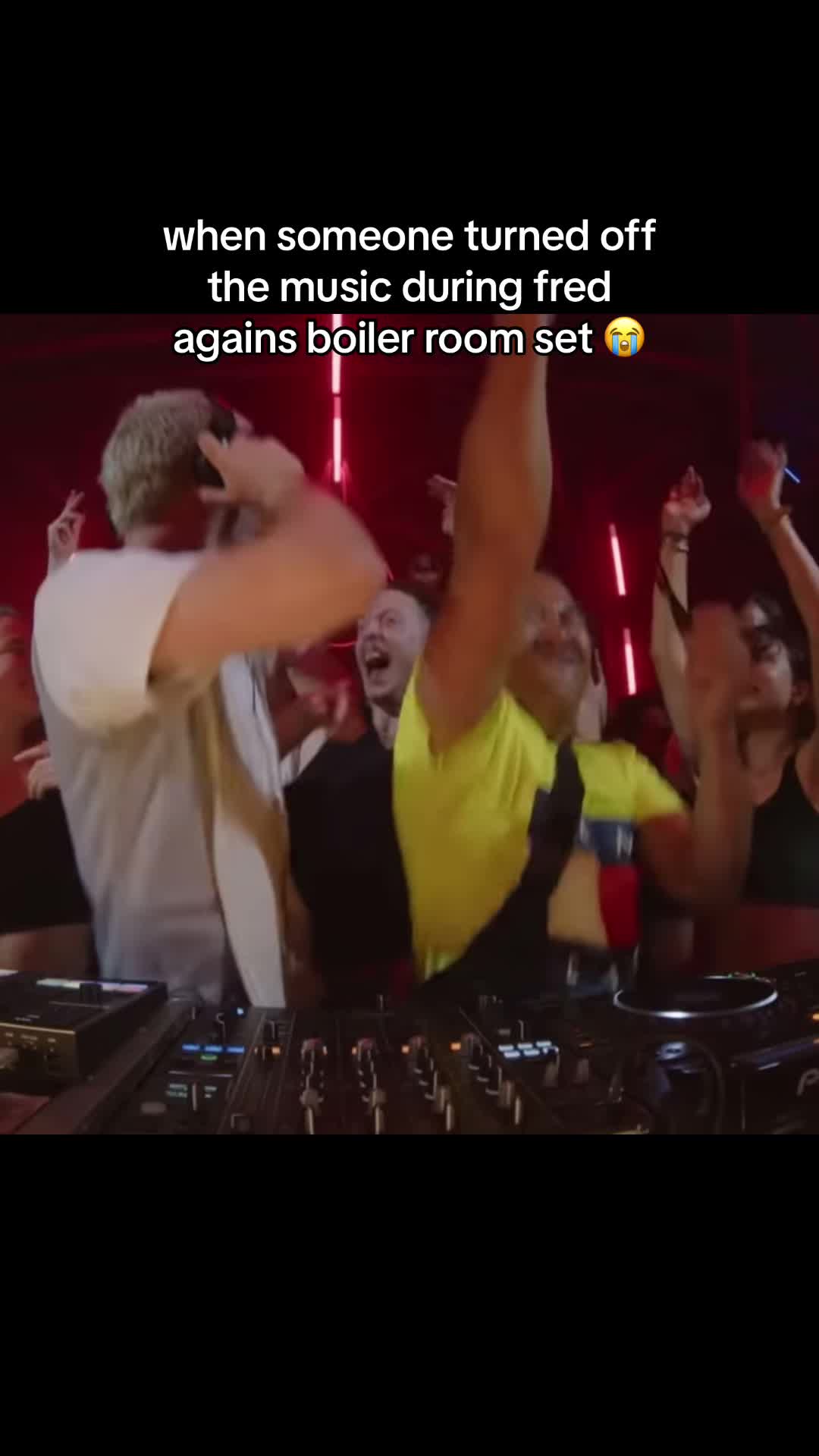 @EDMMM 🕺