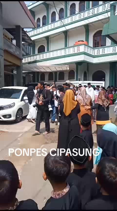 @~IhsanHanur