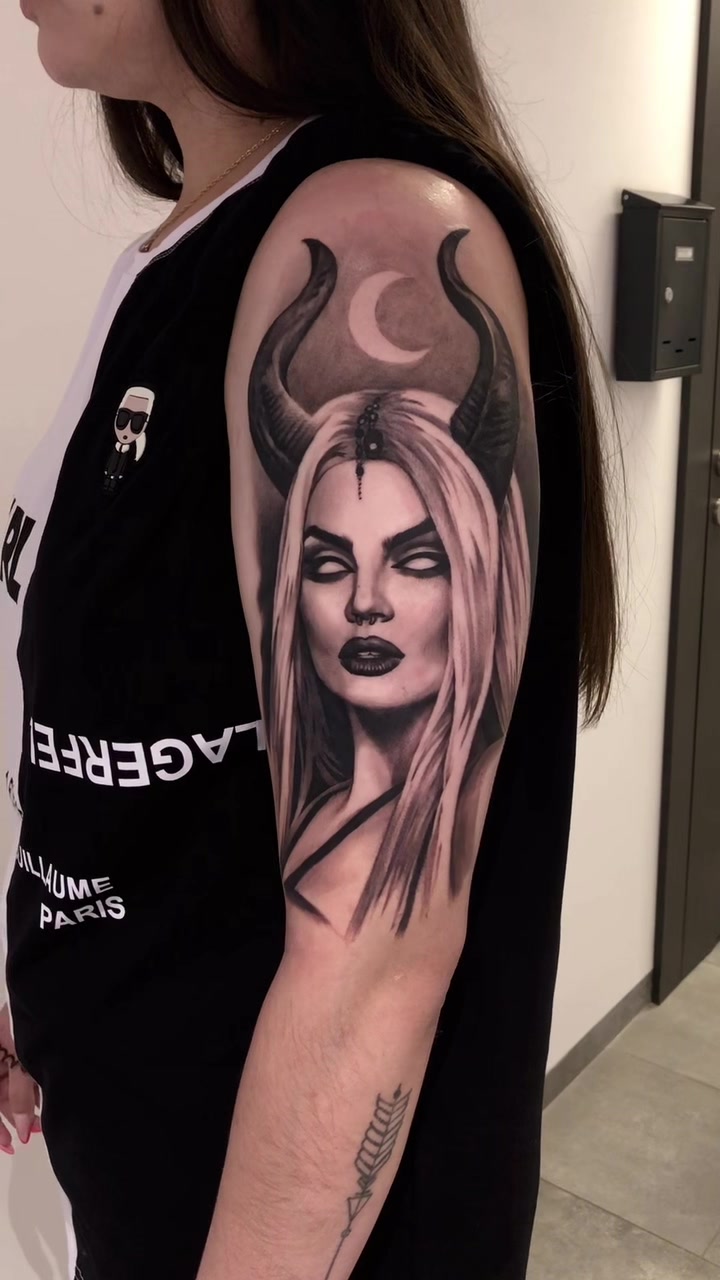 @Opium Tattoo Toruń