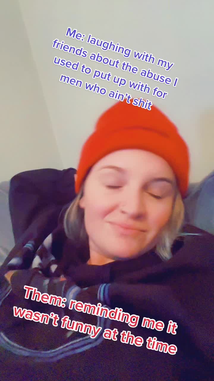 @Chelrose9