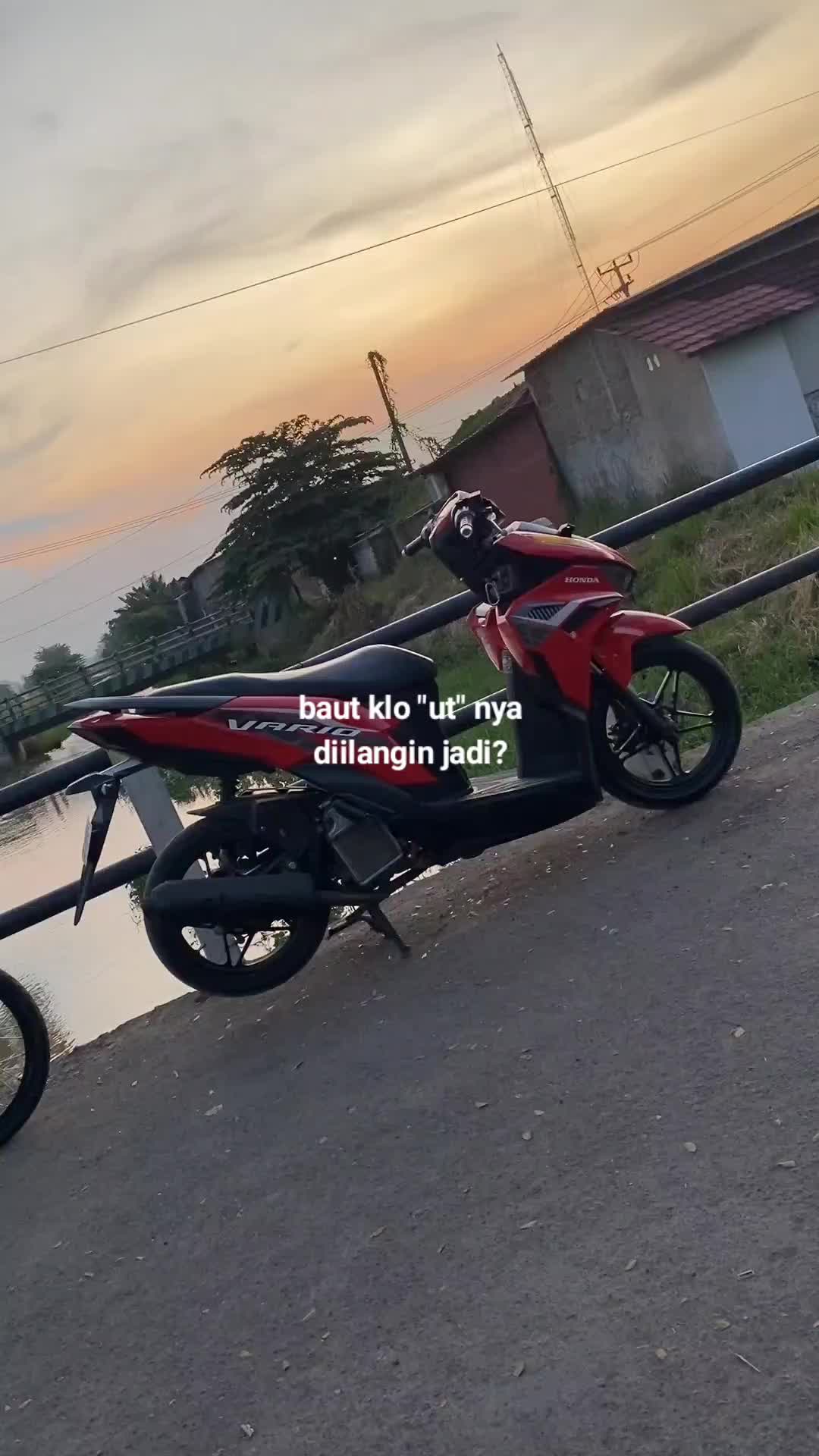 @Devar Trauma Kenal Wanita.
