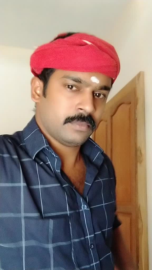 @വിനേഷ്  വാണിയംകുളം