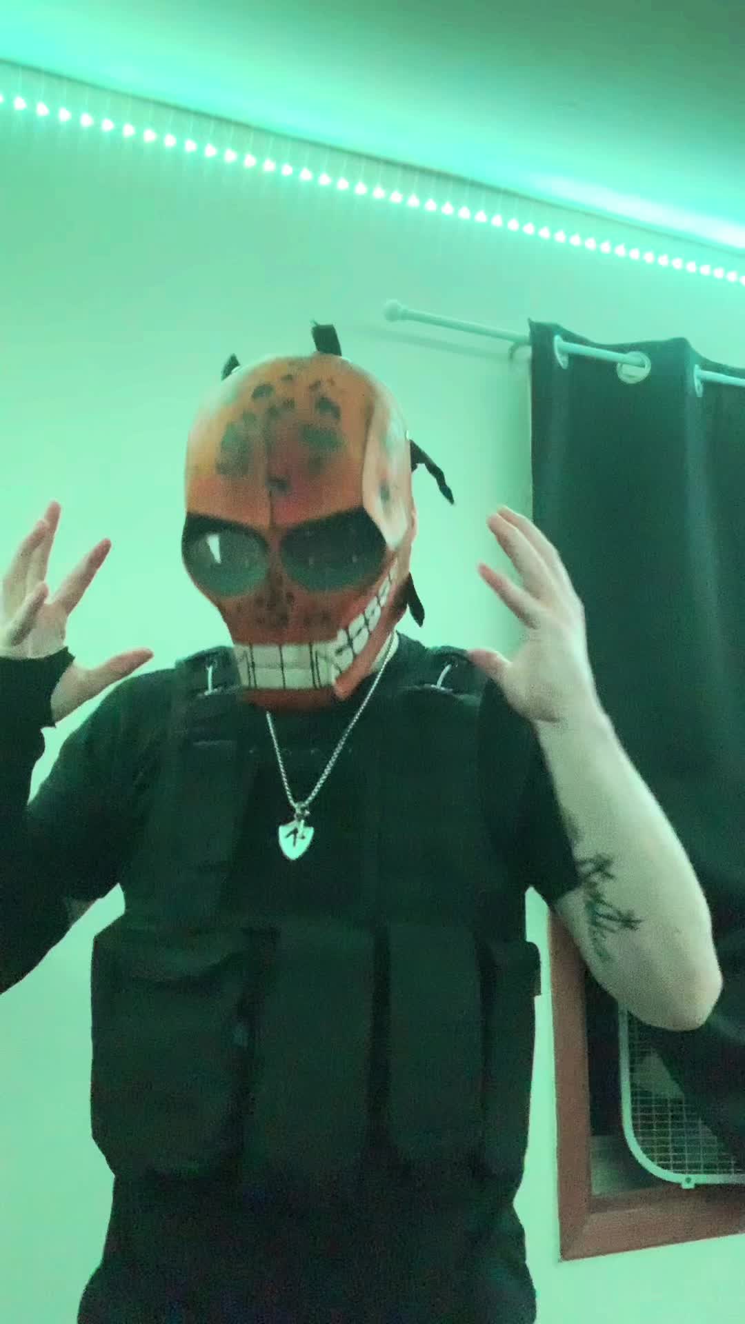 @Smileysnowman11