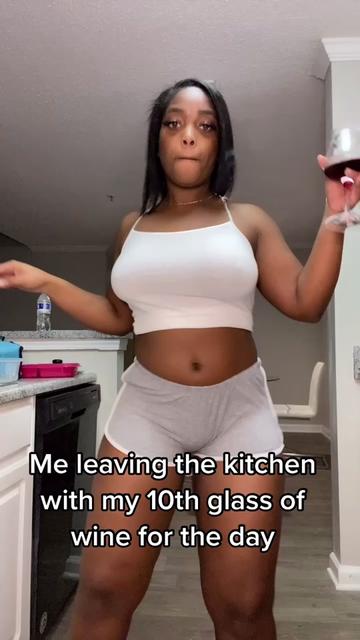 @sheiskatalina
