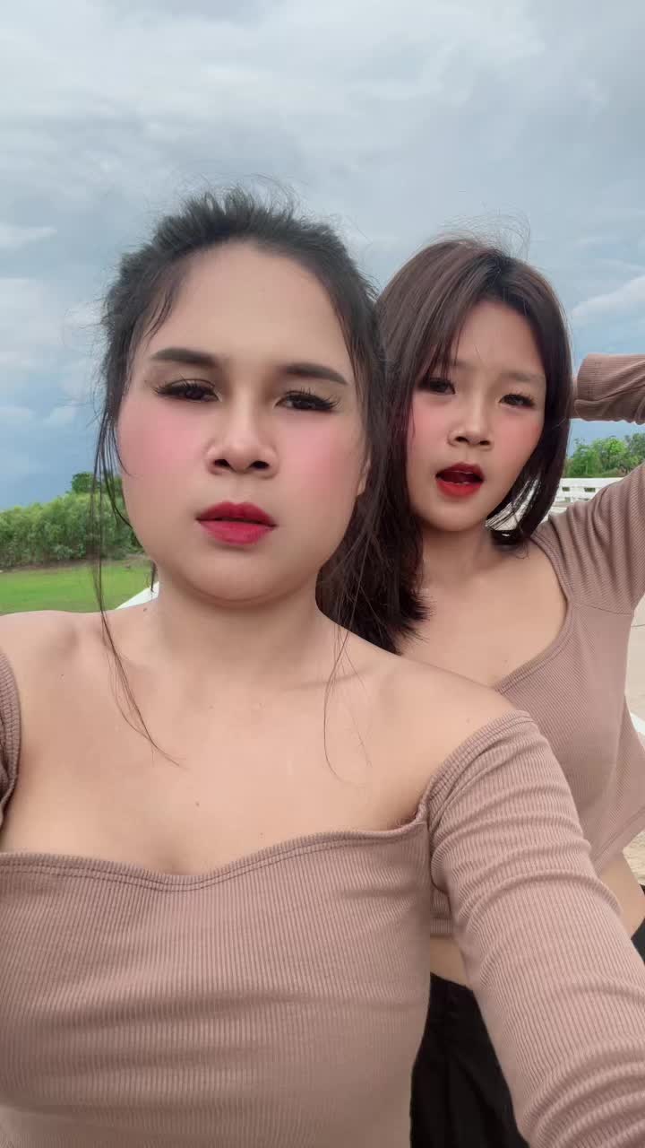 @แสงดาว จารัตน์