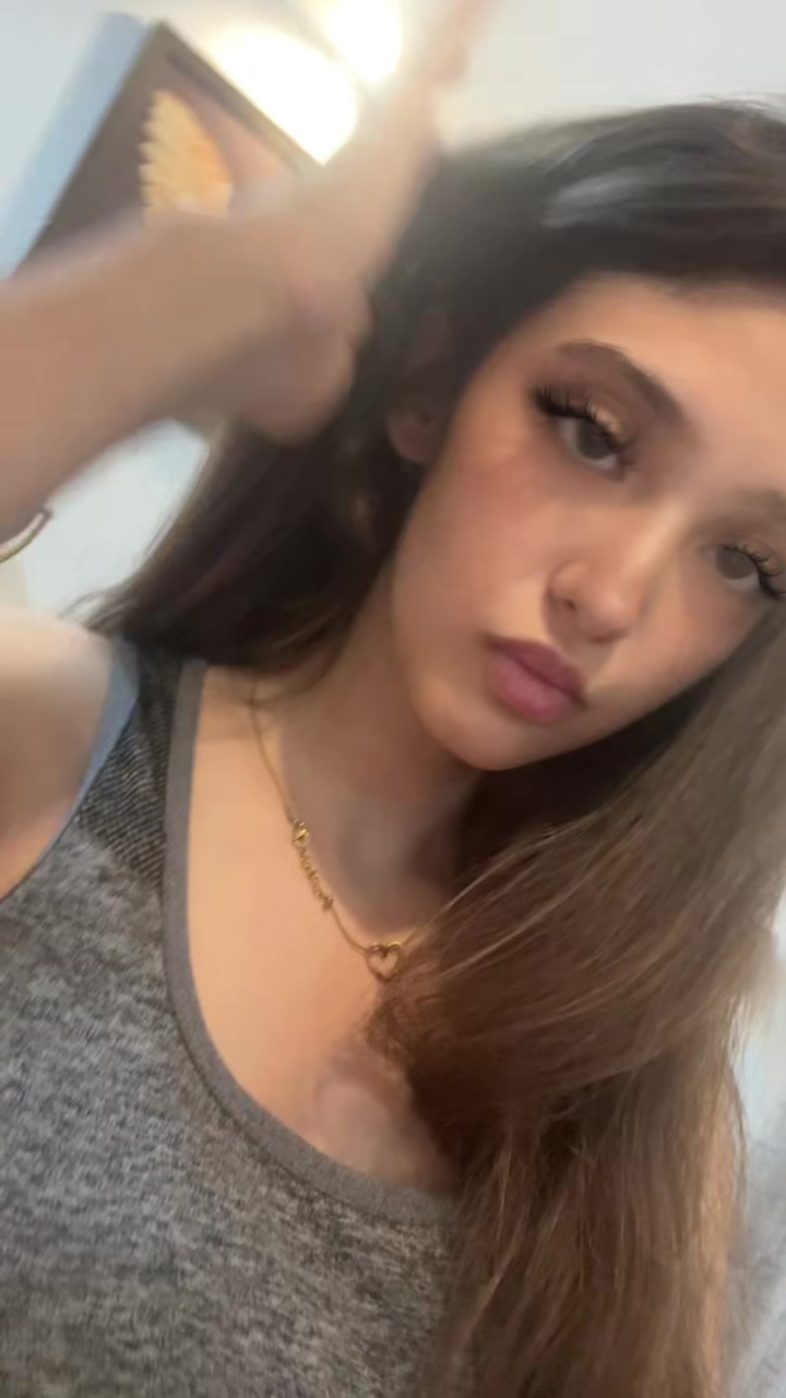 @elena