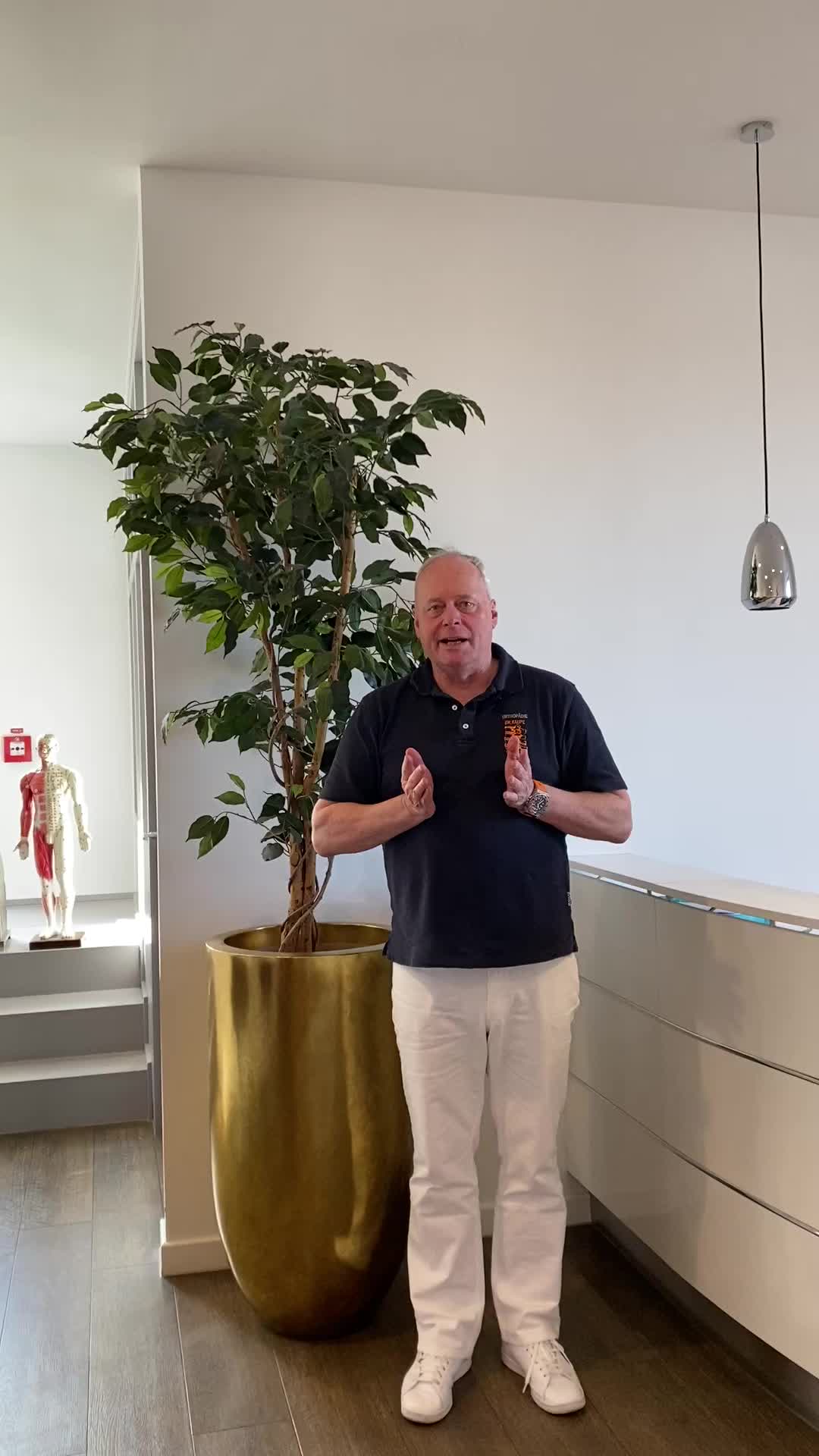 @Dr. Georg Kaupe