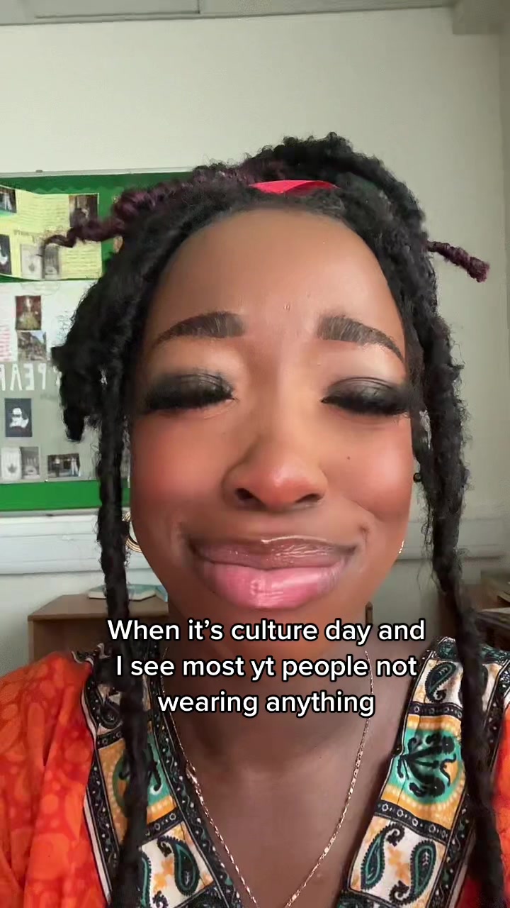 @Marzi👩🏾🦲