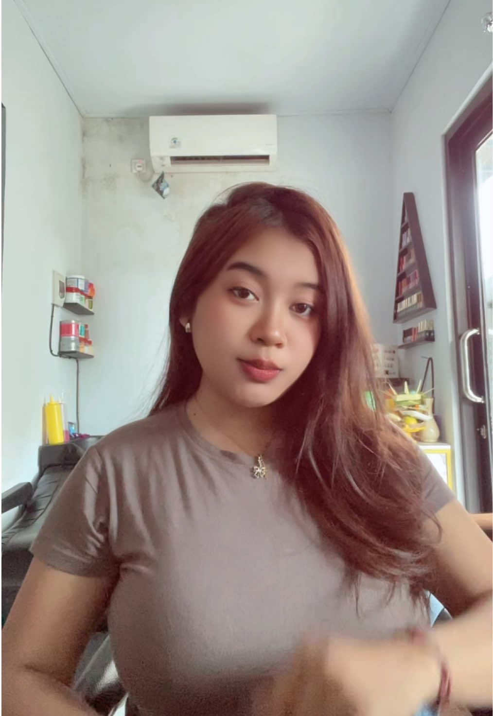 @hii.inirisnaa