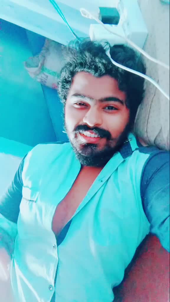 @தமிழன் பாரதி