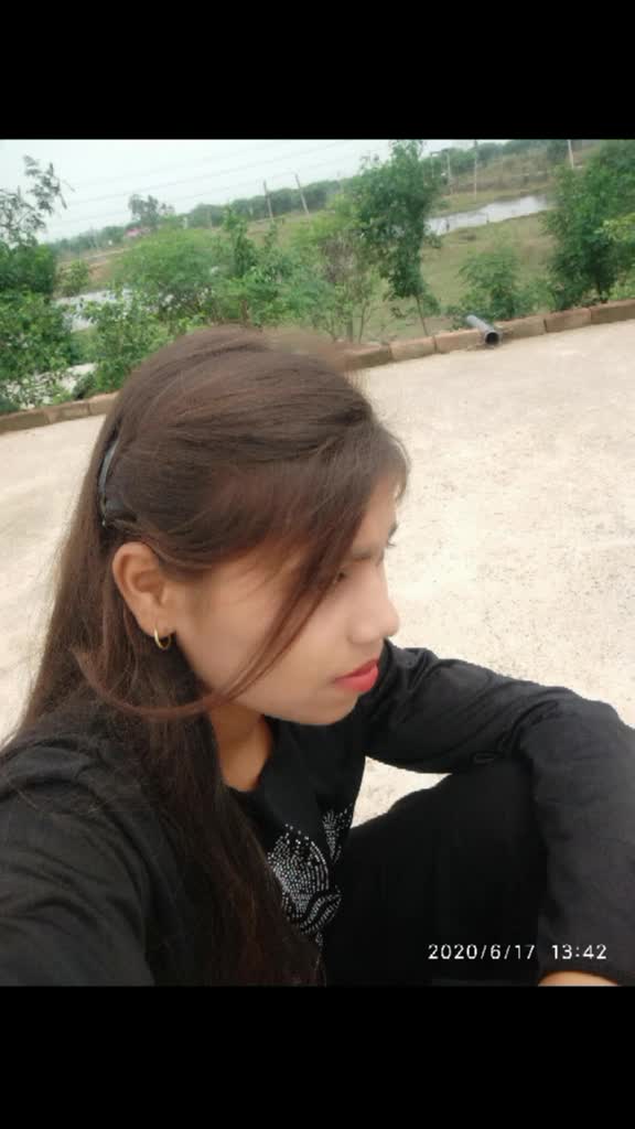 @💞lovely lahari 💞