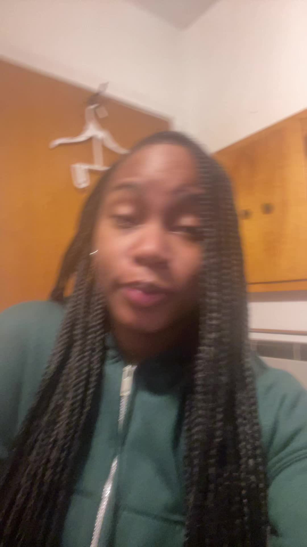 @Tink🖤.