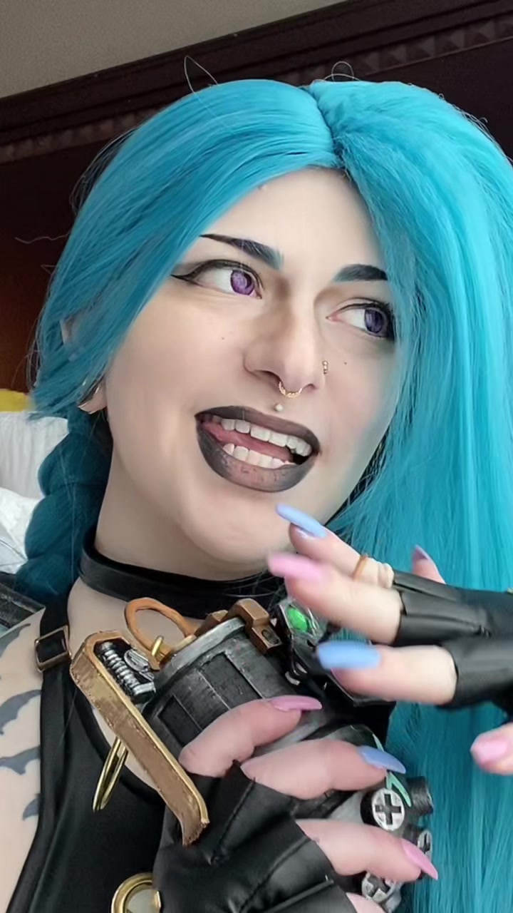 @𝔖𝔞𝔪𝔦