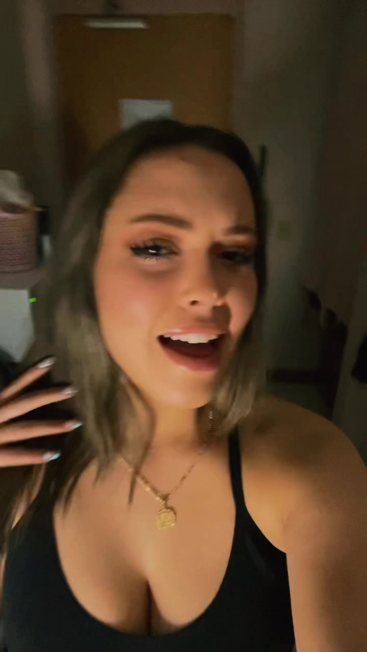 @Autumn Wolf943
