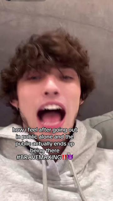 @<3