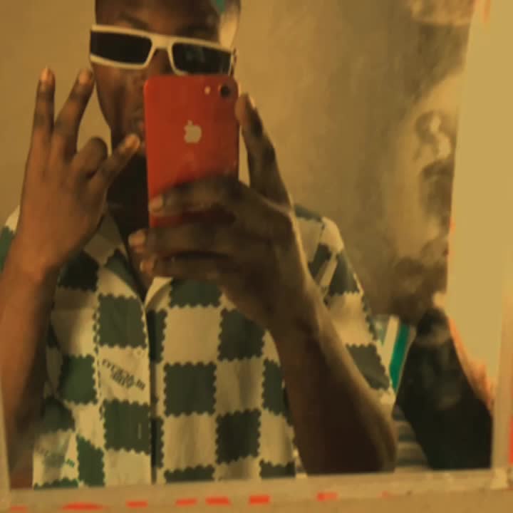 @plutomania$@