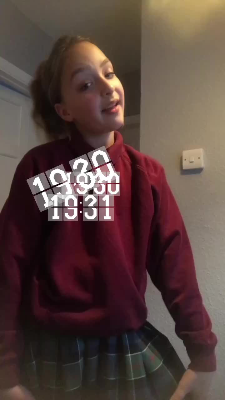 @Can elliana notice me x
