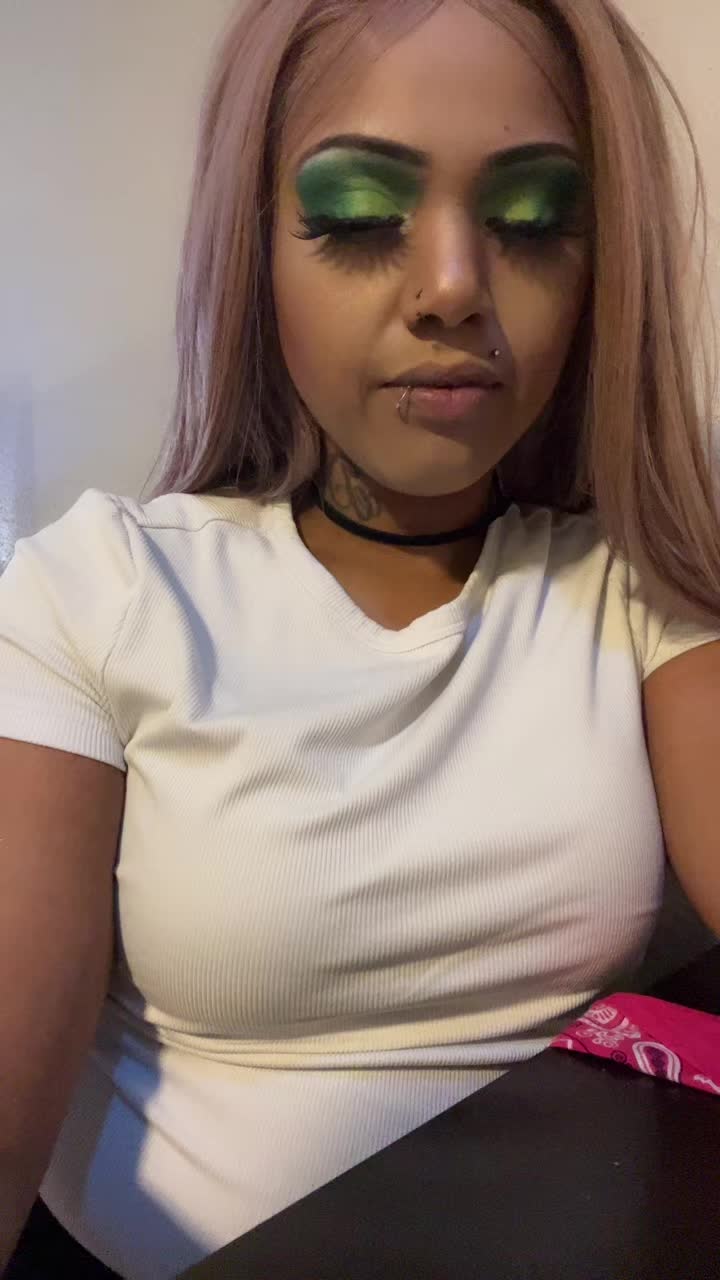 @Bizzysqueen