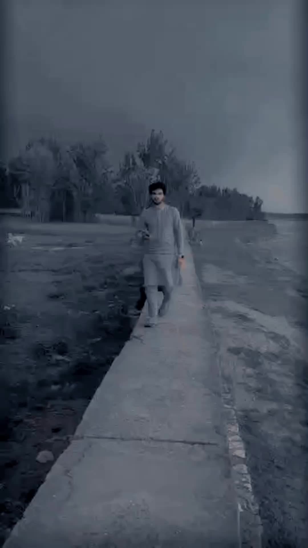 @👑شاہی لڑکا🤴