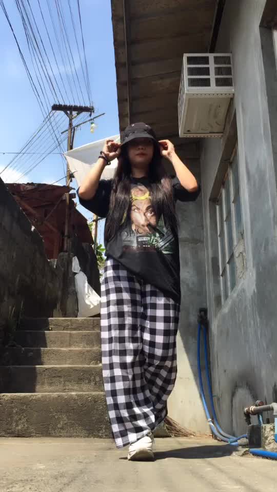 @Shanel ᥫ᭡