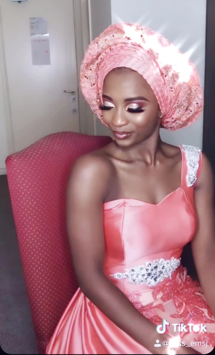 @Miss_Emsj
