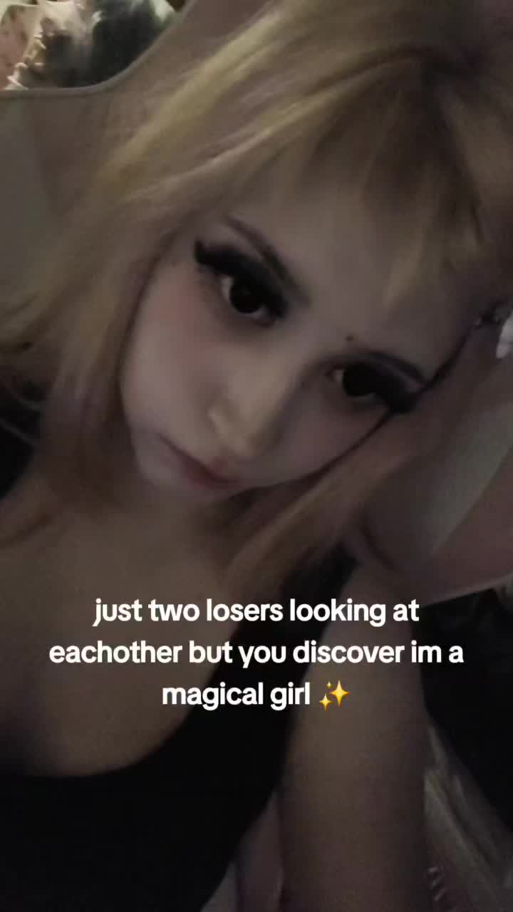 @tár