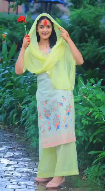 @Mrs___Thapa🦋👷