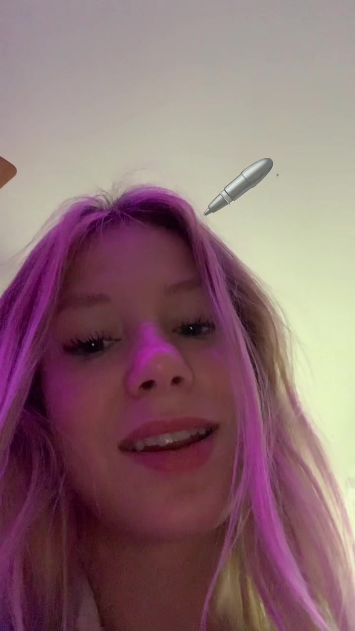 @𝔰𝔞𝔯𝔞𝔥𝔩𝔶𝔫𝔫