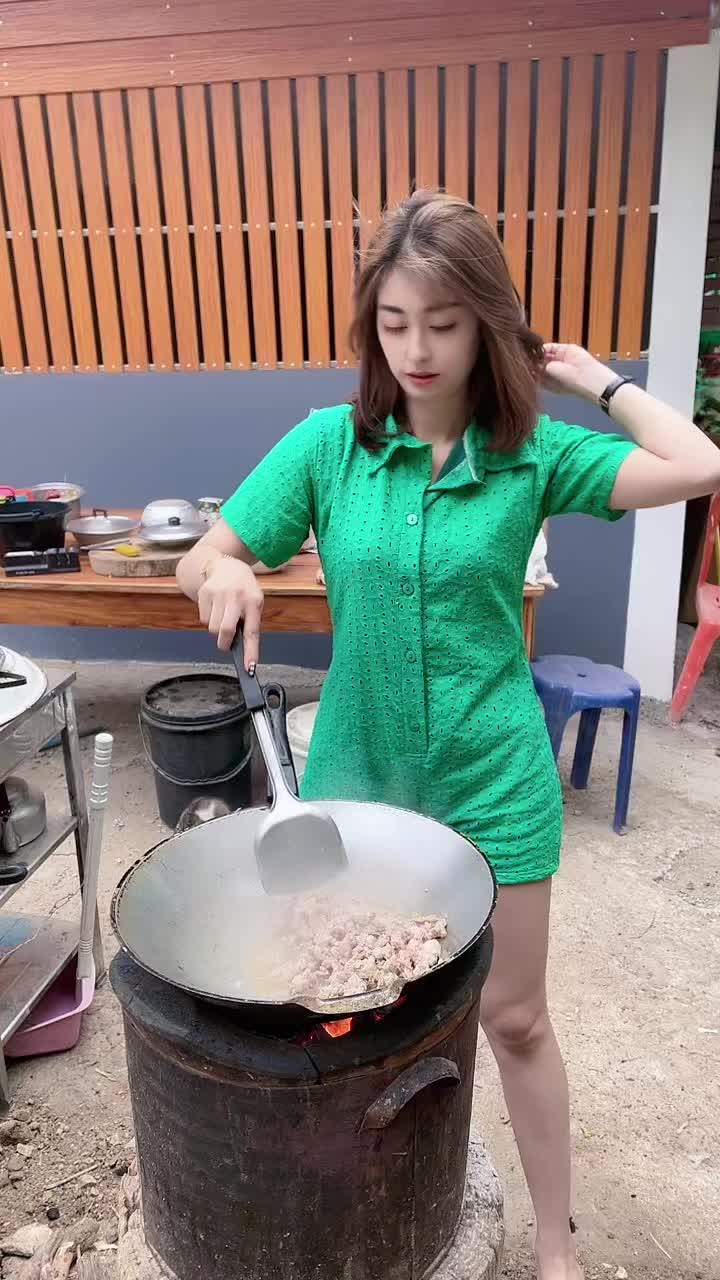 @แนน โน๊ะ
