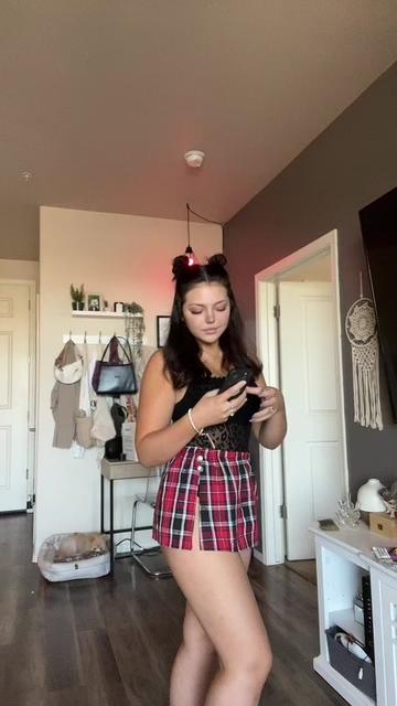 @hazeey_haleyy