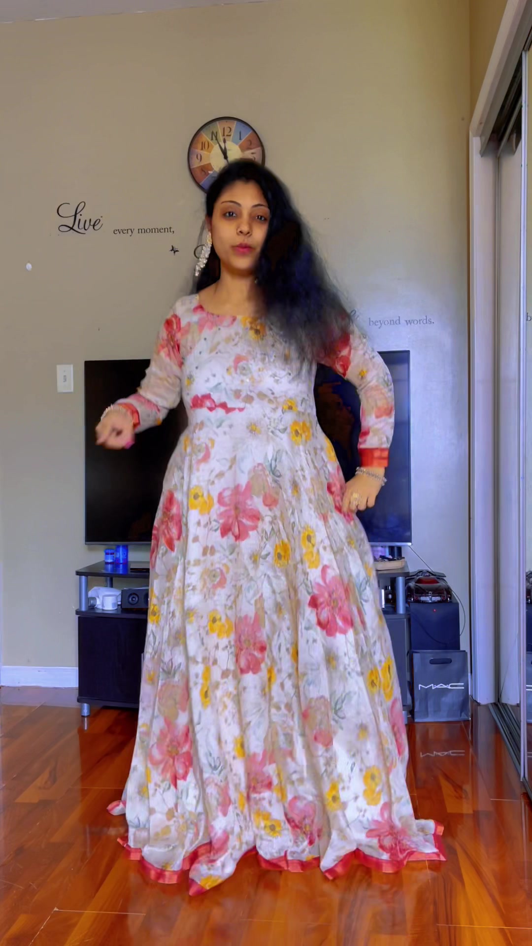 @Akhila AKHi 🌹