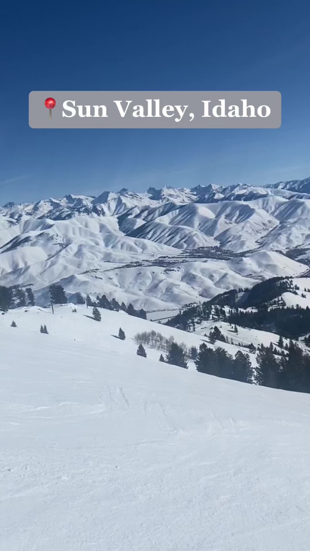 @acoupleofnomads