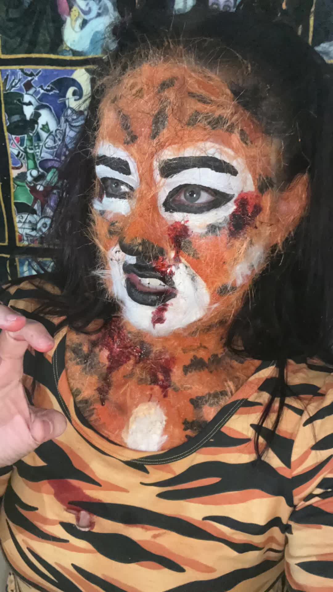 @troiannesimpson