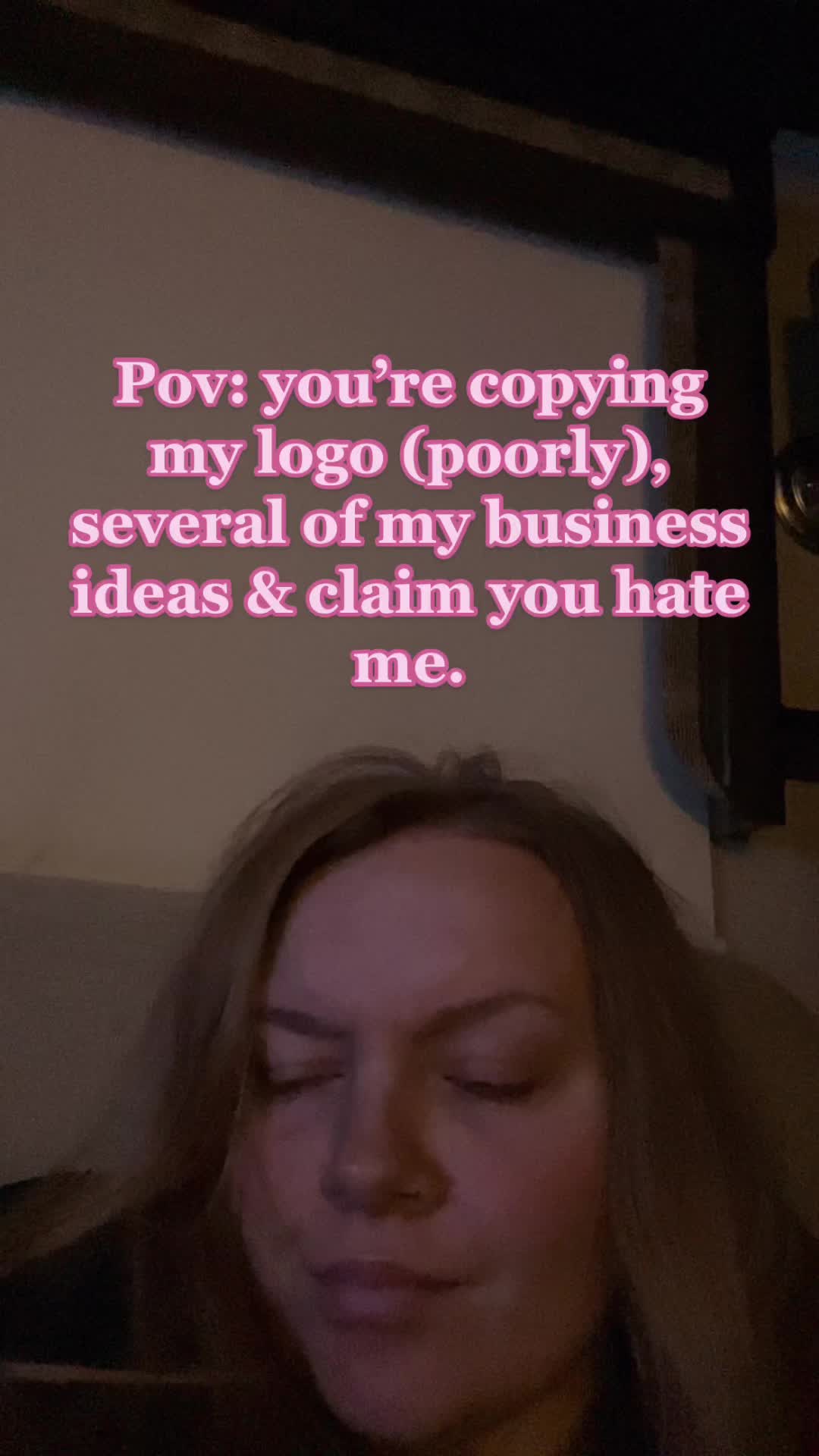 @DOLLYONADIME 🖤