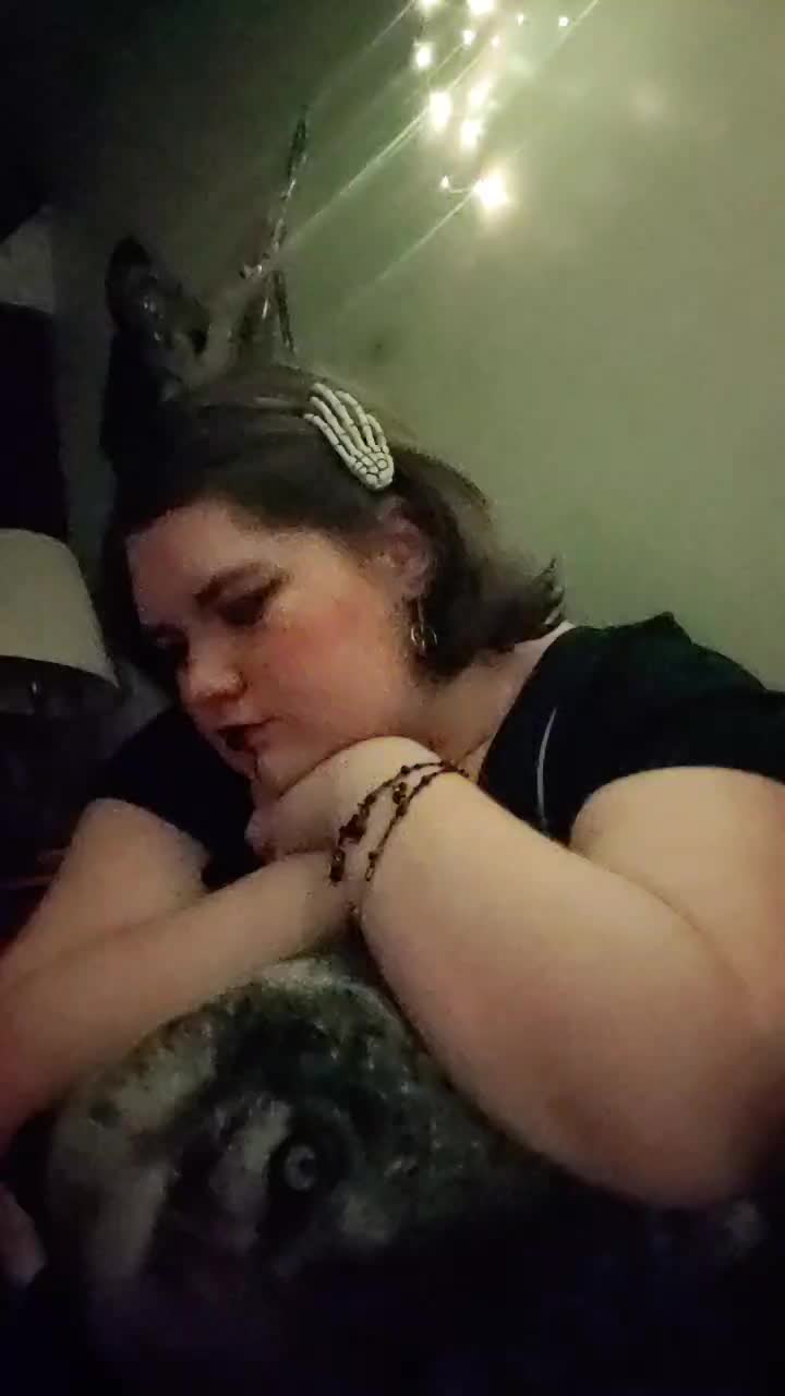 @WolveAmber