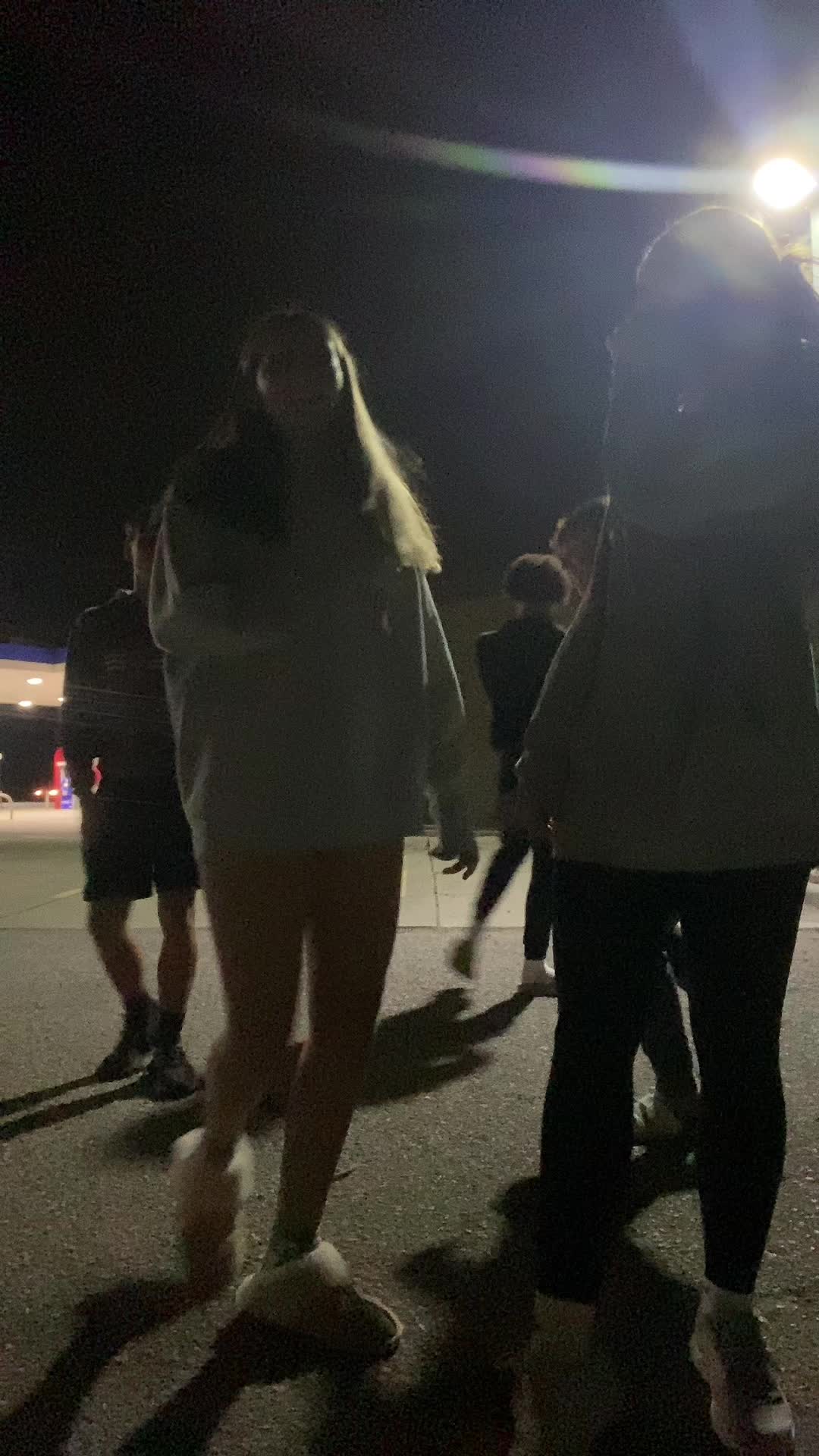 @nikki🫠