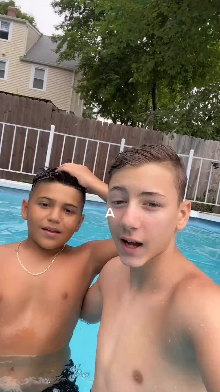 @Hi