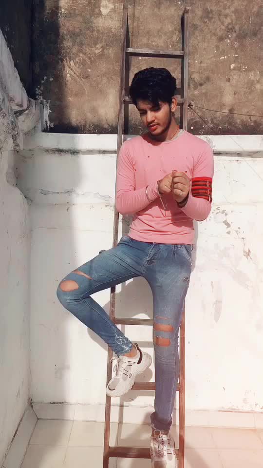 @RAHUL PADHIYAR 😎🔥