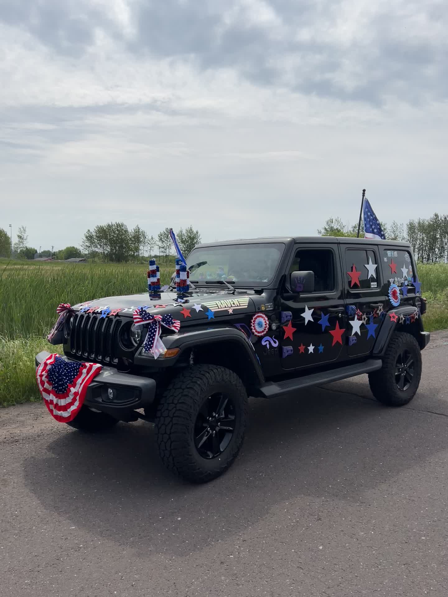 @Jess | Mom & Jeep Life
