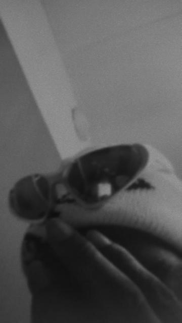 @ĒMĪTØ-MONEY