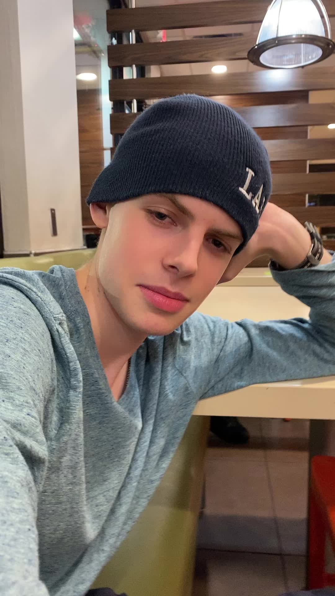 @Nikki