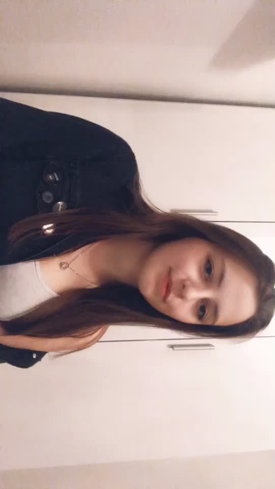 @Nataschaabhn