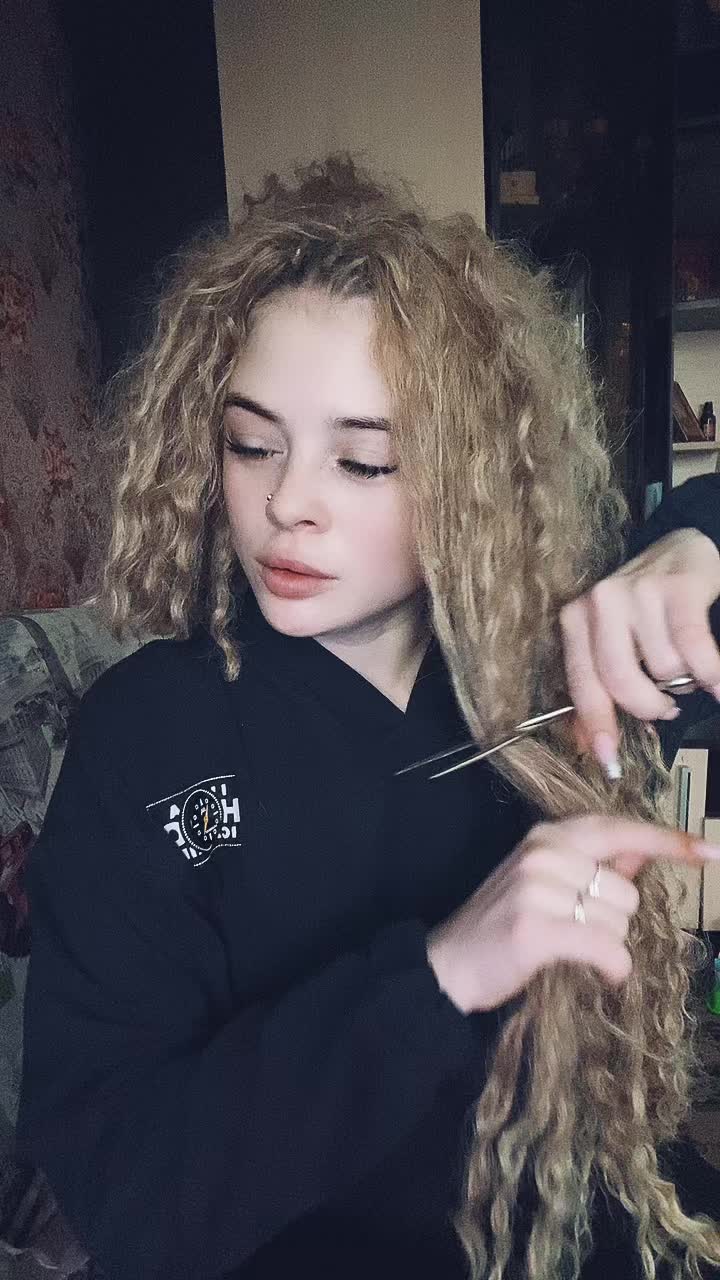 @Элиза Малая 🦁👸