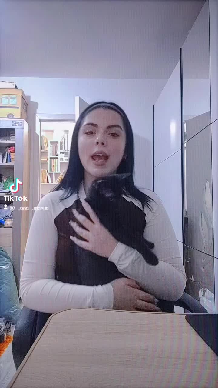@ana_.maria